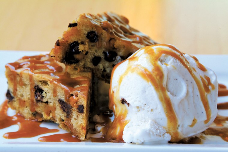 dining-blondies_0831.jpg
